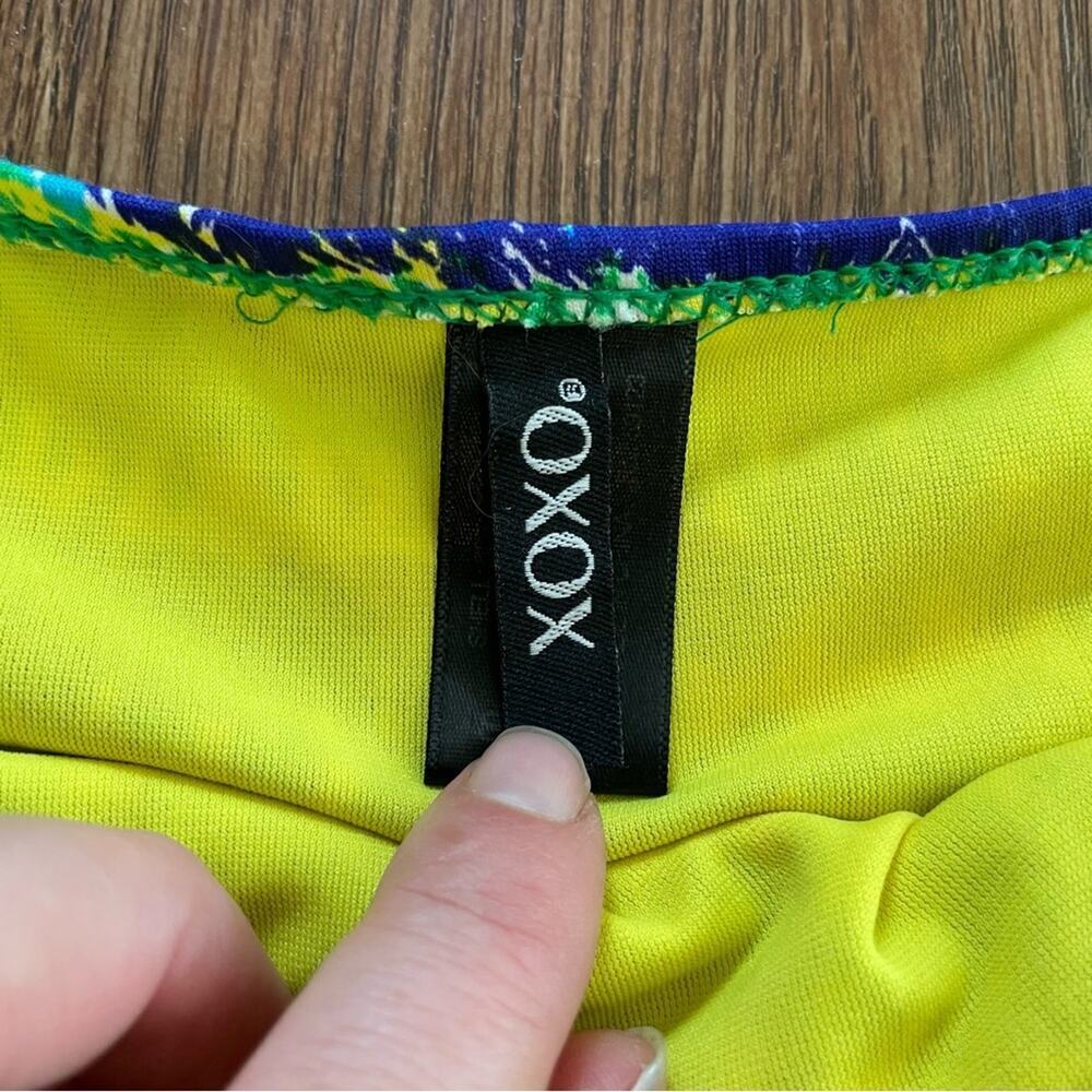 XOXO Colorful Abstract Low Rise String Bikini Bottom Size L - Picture 4 of 6